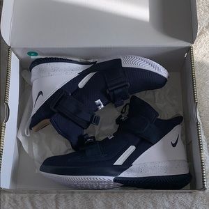 Lebron Soldier XIII SFG TB Navy Blue/White